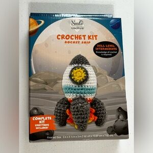 Rocket crochet kit